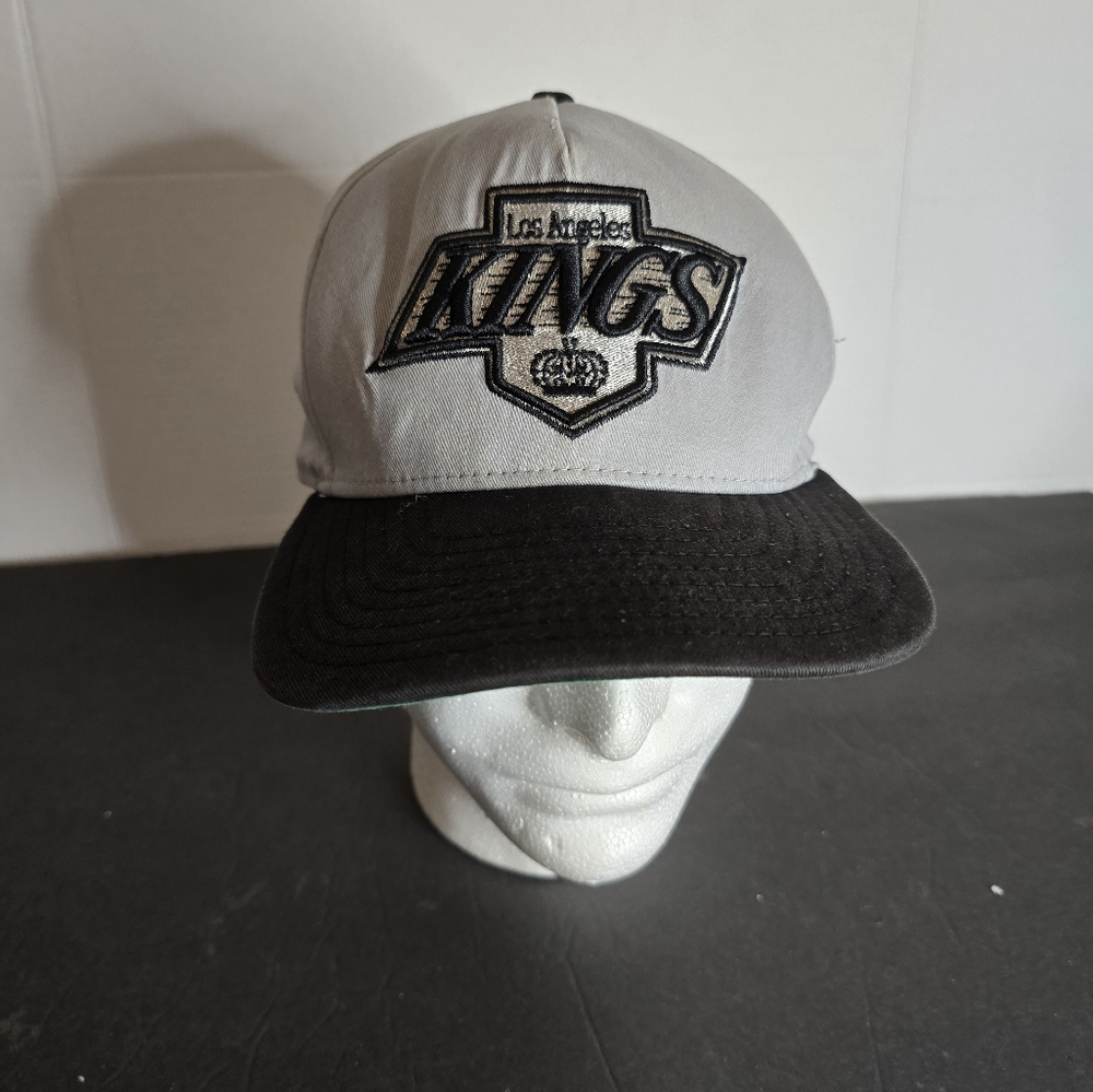 New Era 9FIFTY Los Angeles Kings Hat SnapBack Black Cap NHL Hockey Outdoor Gym
